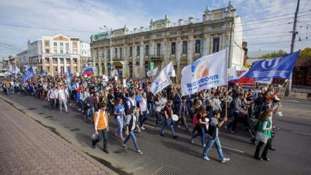 парад студентов.jpg